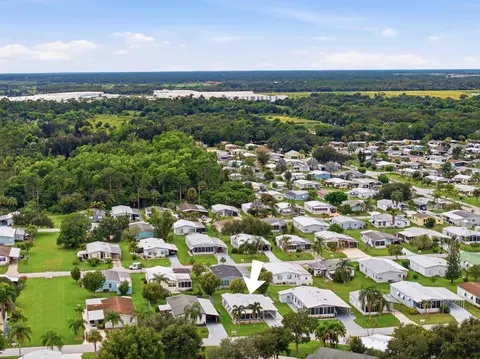 2502 SW Versailles Ter, Stuart, FL 34997 photo 41