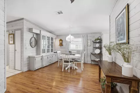 2502 SW Versailles Ter, Stuart, FL 34997 photo 6