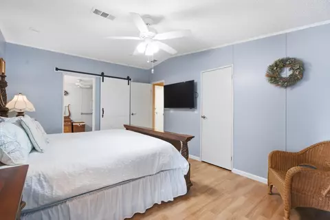 2502 SW Versailles Ter, Stuart, FL 34997 photo 12
