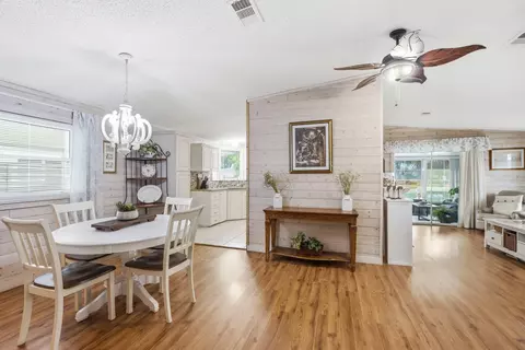 2502 SW Versailles Ter, Stuart, FL 34997 photo 5