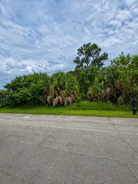 2185 SW Imperial St, Port St Lucie, FL 34987