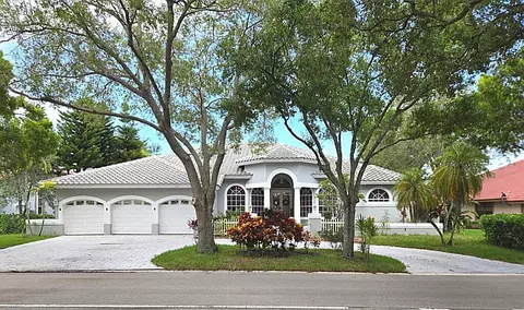 1811 Eagle Trace Blvd W, Coral Springs, FL 33071