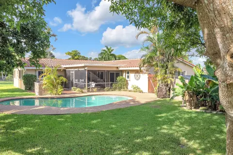 4120 NW 106th Ave, Coral Springs, FL 33065