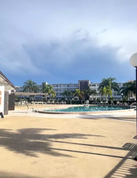 Exterior - 4093 Wolverton E, Boca Raton, FL 33434 photo 1 of 2