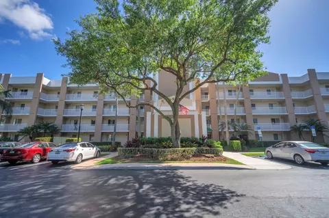 9560 Weldon Cir #J210, Tamarac, FL 33321