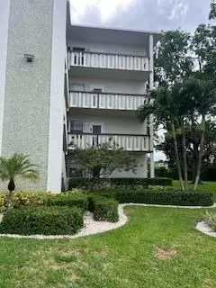 240 Southampton B #240, West Palm Beach, FL 33417
