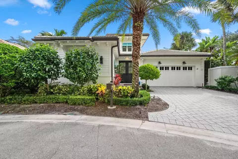 Exterior - 104 Lanitee Cir, Jupiter, FL 33458 photo 2 of 4