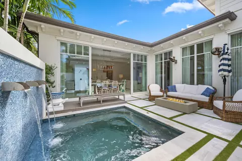Exterior - 104 Lanitee Cir, Jupiter, FL 33458 photo 4 of 4