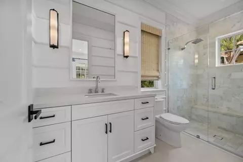 Bath - 104 Lanitee Cir, Jupiter, FL 33458 photo 5 of 5