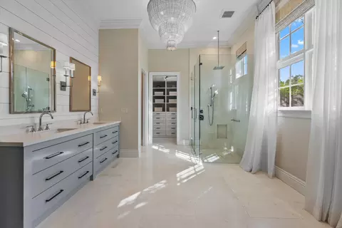 Bath - 104 Lanitee Cir, Jupiter, FL 33458 photo 2 of 5