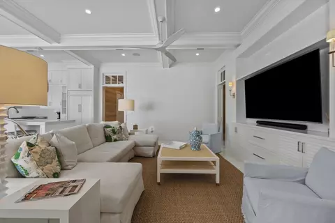 Living - 104 Lanitee Cir, Jupiter, FL 33458 photo 2 of 2