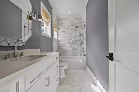 Bath - 104 Lanitee Cir, Jupiter, FL 33458 photo 1 of 5