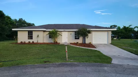 2931 SW Birtle Ct, Port Saint Lucie, FL 34953