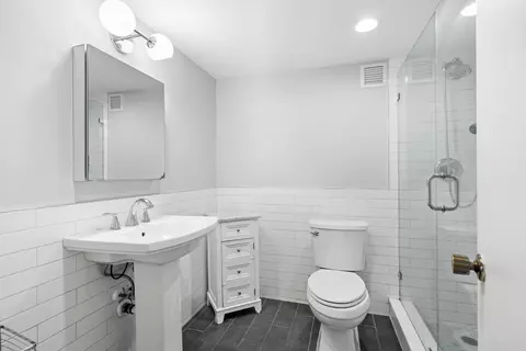 Bath - 111 Briny Ave #PH7, Pompano Beach, FL 33062 photo 3 of 4