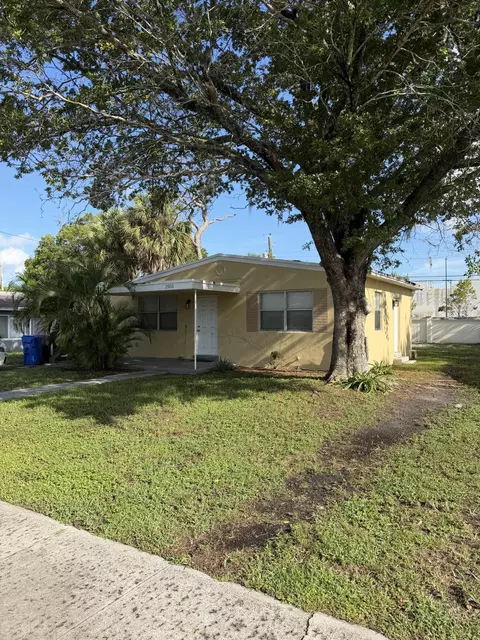 2501 SW 3rd St, Fort Lauderdale, FL 33312
