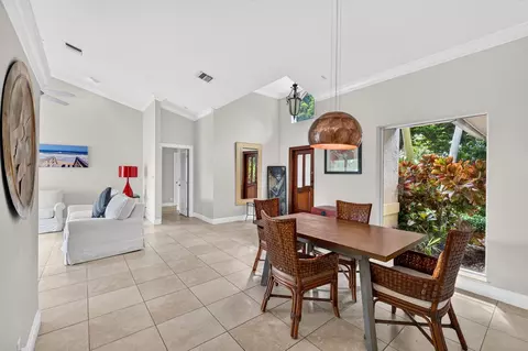 Dining - 1920 E Terra Mar Dr, Pompano Beach, FL 33062 photo 2 of 4