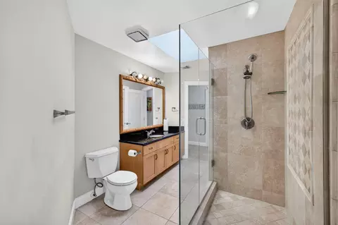 Bath - 1920 E Terra Mar Dr, Pompano Beach, FL 33062 photo 7 of 7