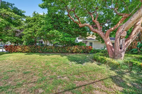 Exterior - 1920 E Terra Mar Dr, Pompano Beach, FL 33062 photo 2 of 17