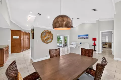 Dining - 1920 E Terra Mar Dr, Pompano Beach, FL 33062 photo 3 of 4