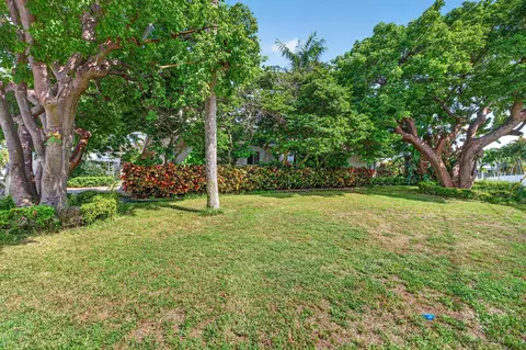Exterior - 1920 E Terra Mar Dr, Pompano Beach, FL 33062 photo 3 of 17