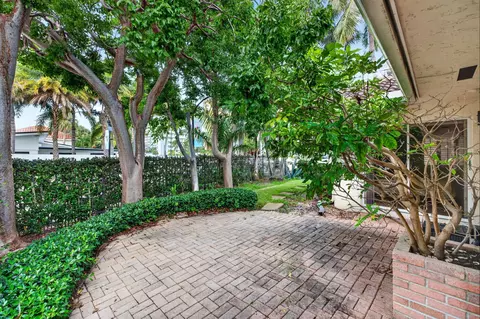 Exterior - 1920 E Terra Mar Dr, Pompano Beach, FL 33062 photo 11 of 17