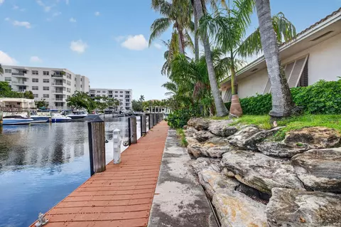 Exterior - 1920 E Terra Mar Dr, Pompano Beach, FL 33062 photo 13 of 17