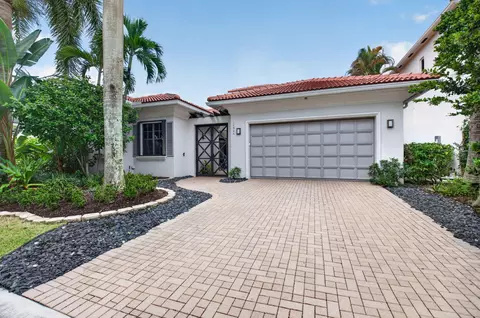 17944 Villa Club Way, Boca Raton, FL 33496