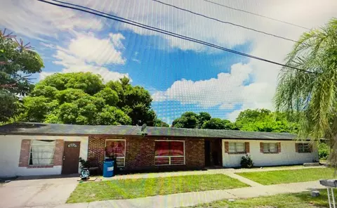 601 N 18th St, Fort Pierce, FL 34950