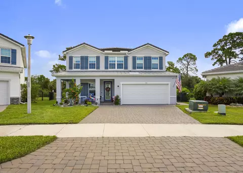 Exterior - 194 SW Pomeroy St, Stuart, FL 34997 photo 4 of 18