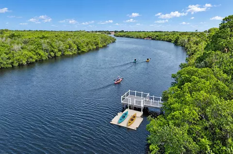 View/Area - 194 SW Pomeroy St, Stuart, FL 34997 photo 19 of 25