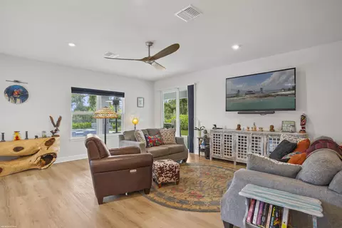 Living - 194 SW Pomeroy St, Stuart, FL 34997 photo 1 of 3