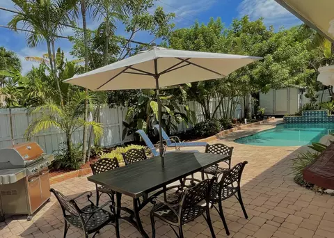 5200 NE 18th Ter, Fort Lauderdale, FL 33308