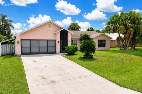 878 SW Mccomb Ave, Port Saint Lucie, FL 34953