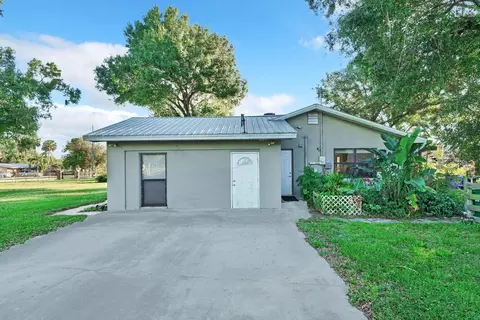 Exterior - 1031 SW 24th Ave, Okeechobee, FL 34974 photo 1 of 3