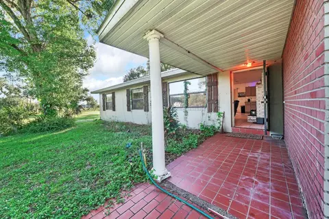 Exterior - 1031 SW 24th Ave, Okeechobee, FL 34974 photo 2 of 3