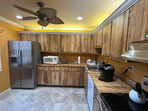 Kitchen - 94 Capri B, Delray Beach, FL 33484 photo 1 of 3