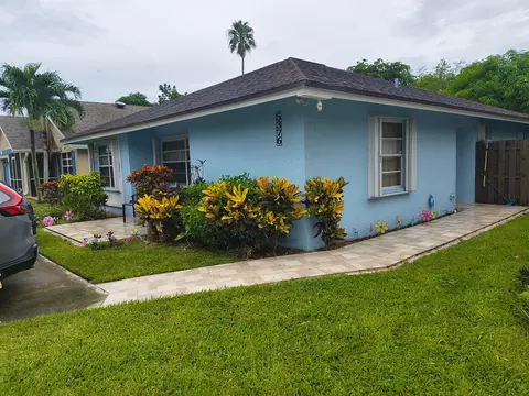 5376 Gene Cir, West Palm Beach, FL 33415
