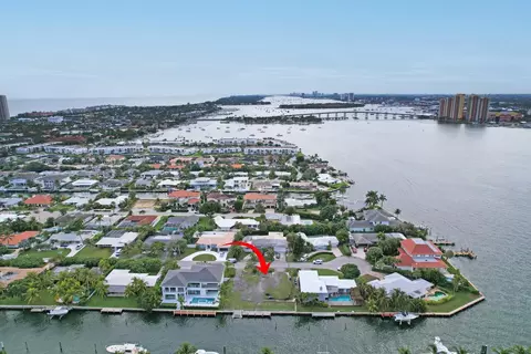 1050 Bimini Ln, Singer Island, FL 33404