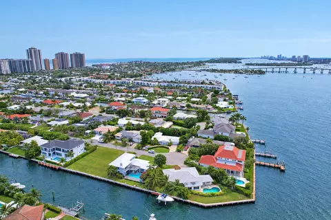 1050 Bimini Ln, Singer Island, FL 33404