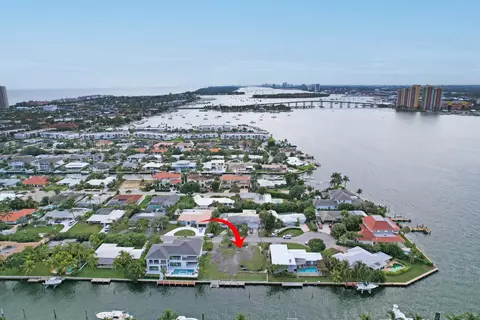 1050 Bimini Ln, Singer Island, FL 33404