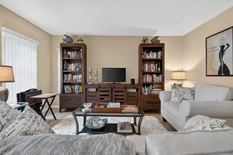 Living - 1401 Ocean Dunes Cir, Jupiter, FL 33477 photo 7 of 7