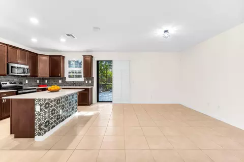 Living - 12822 Anthorne Ln, Boynton Beach, FL 33436 photo 1 of 5