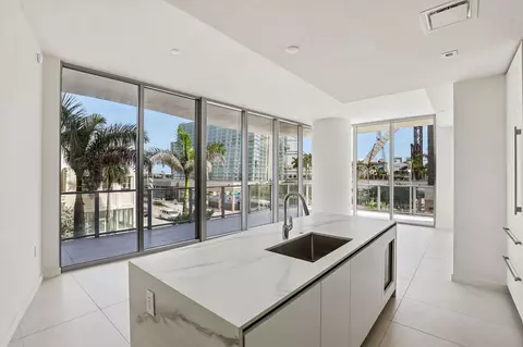 1400 Biscayne Blvd #201, Miami, FL 33132