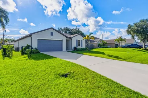 226 SW Milburn Cir, Port Saint Lucie, FL 34953
