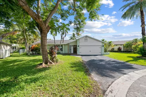 9965 NW 23rd St, Coral Springs, FL 33065