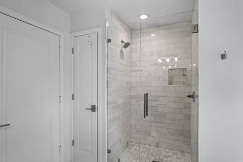 Bath - 4786 Ridgewood Rd E, Boynton Beach, FL 33436 photo 8 of 10