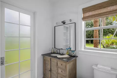 Bath - 4786 Ridgewood Rd E, Boynton Beach, FL 33436 photo 6 of 10