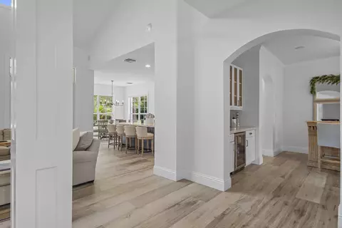Entry Way - 4786 Ridgewood Rd E, Boynton Beach, FL 33436 photo 7 of 14