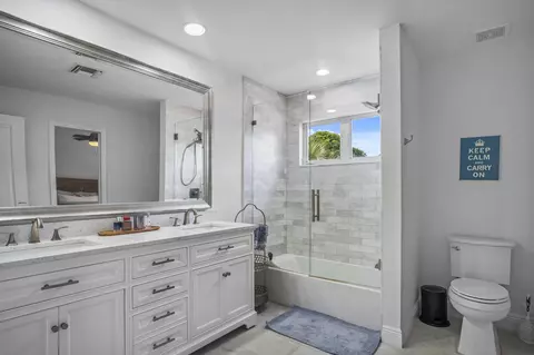 Bath - 4786 Ridgewood Rd E, Boynton Beach, FL 33436 photo 10 of 10