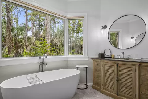 Bath - 4786 Ridgewood Rd E, Boynton Beach, FL 33436 photo 5 of 10